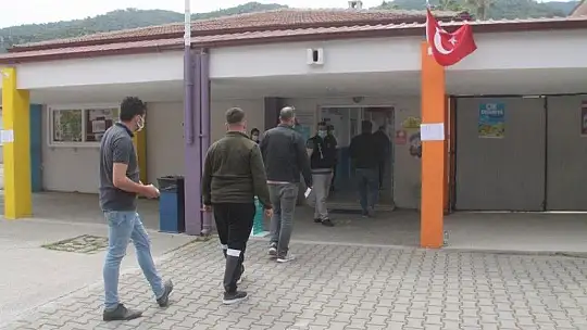 100 adayın katılımı ile yapıldı