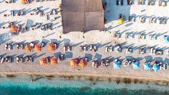 AKDENİZ'İN KIYISINDA BİR İNCİ, GÜNLÜKLÜ THE BAY BEACH