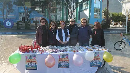 Çocuklar sokak oyunlarını tanıdı