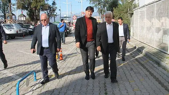 Belediye başkanları halkın içinde