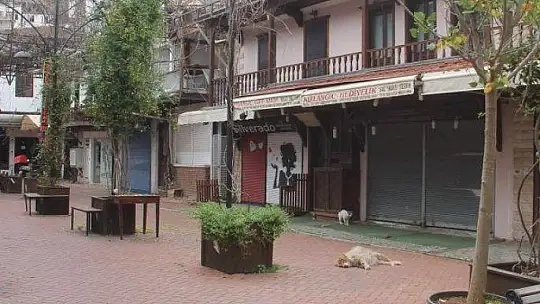 Fethiye Sokakları Boş Kaldı