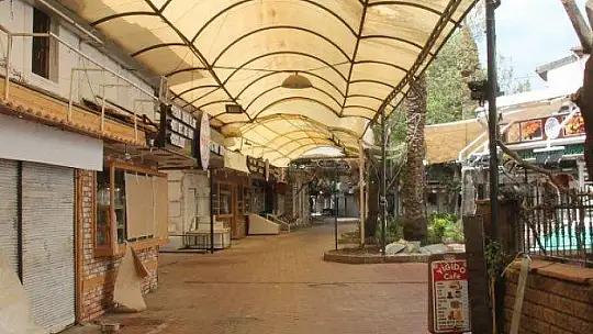 Fethiye Sokakları Boş Kaldı