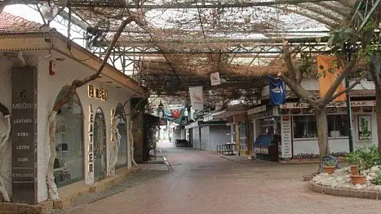 Fethiye Sokakları Boş Kaldı