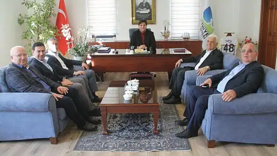 Belediye başkanları halkın içinde