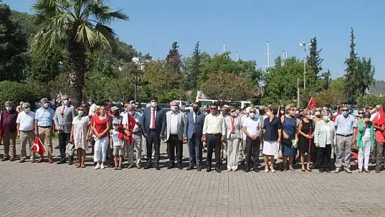 CHP ve STK'ların Zafer Bayramı coşkusu