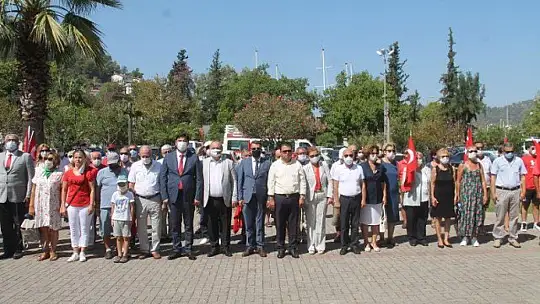 CHP ve STK'ların Zafer Bayramı coşkusu