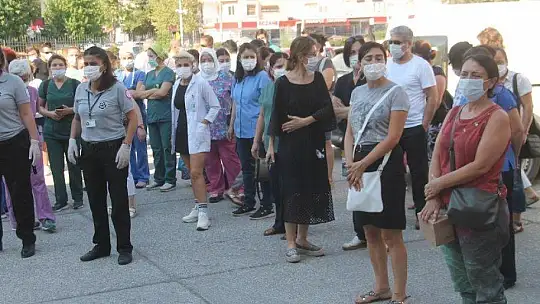 Poliklinikte Fenalaşan Doktor Kurtarılamadı 