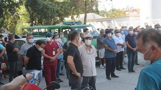 Poliklinikte Fenalaşan Doktor Kurtarılamadı 