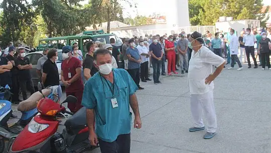 Poliklinikte Fenalaşan Doktor Kurtarılamadı 