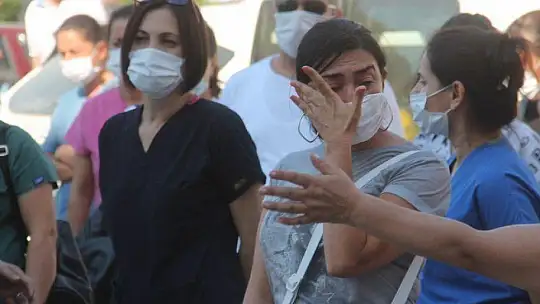 Poliklinikte Fenalaşan Doktor Kurtarılamadı 