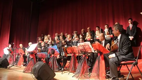 En güzel aşk şarkılarını seslendirdiler