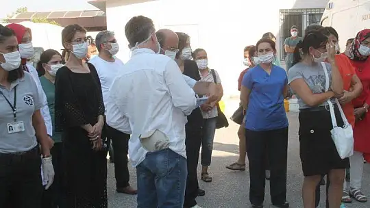 Poliklinikte Fenalaşan Doktor Kurtarılamadı 