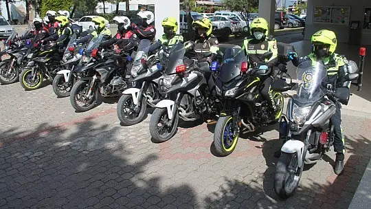 Bin Liralık Yardım Vatandaşa Evinde Teslim Oldu