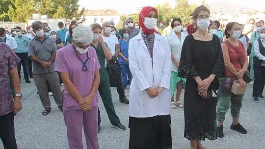 Poliklinikte Fenalaşan Doktor Kurtarılamadı 