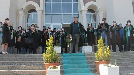 Taşer, 'Avukatlık yasası bizzat çiğnenmiştir'