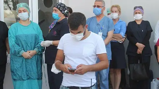 Poliklinikte Fenalaşan Doktor Kurtarılamadı 