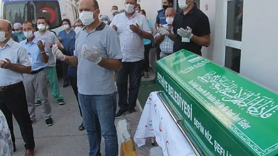 Poliklinikte Fenalaşan Doktor Kurtarılamadı 