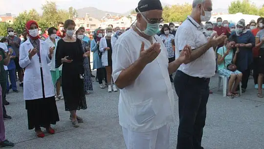 Poliklinikte Fenalaşan Doktor Kurtarılamadı 