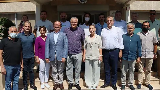 AK Parti Milletvekili Yelda Erol Gökcan STK'ları ziyaret etti