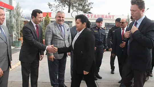 Vali Civelek, Muhtarların Sorunlarını Dinledi