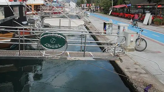 Aşırı Yağışlardan Dolayı Deniz Yükseldi