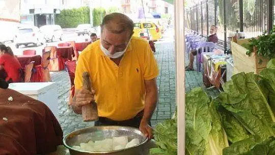 Serinlemek isteyenler kar şerbetini tercih ediyor 