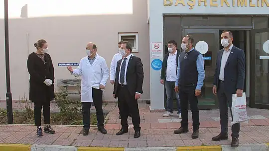 Öztürk'ten sağlık çalışanlarına moral 