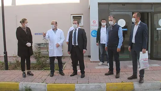 Öztürk'ten sağlık çalışanlarına moral 