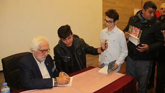 Mehmet Akif Ersoy konulu konferans verildi