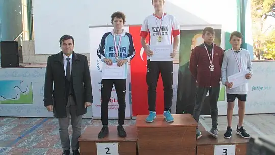 Atatürk Koşusunda Favoriler Kazandı