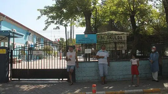 FETHİYE'DE DE BURSLULUK SINAVI TAMAMLANDI