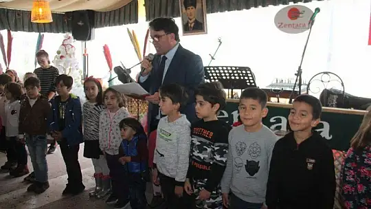 Minik öğrencilerin okuma sevinci