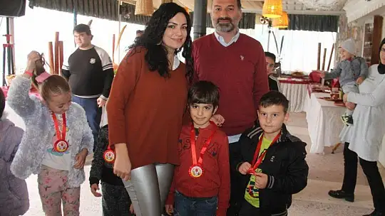 Minik öğrencilerin okuma sevinci