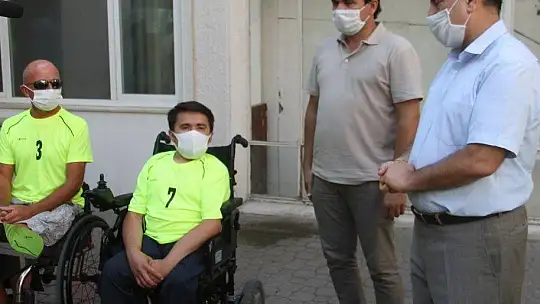 Süper Lig Sporcuları Kaymakam Şahiner'i Ziyaret Etti 