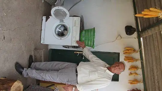 İÇME SUYUNU KİLOMETRELERCE ÖTEDEN TAŞIYORLAR