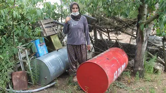 İÇME SUYUNU KİLOMETRELERCE ÖTEDEN TAŞIYORLAR