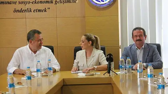 AK Parti Milletvekili Yelda Erol Gökcan STK'ları ziyaret etti