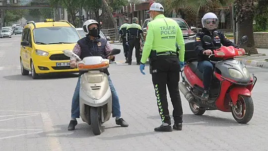 Fethiye'de Polisten Barkodlu Denetim