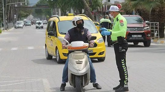 Fethiye'de Polisten Barkodlu Denetim