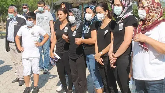 TEZKERE GÜNÜNDE TOPRAĞA VERİLDİ