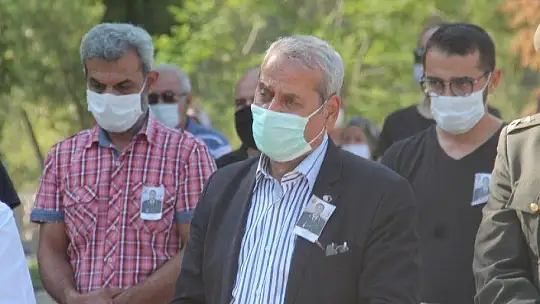 TEZKERE GÜNÜNDE TOPRAĞA VERİLDİ