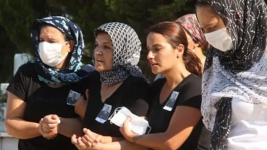 TEZKERE GÜNÜNDE TOPRAĞA VERİLDİ