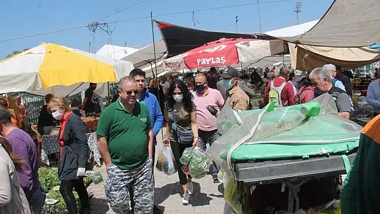 Yasak, Vatandaşları Pazara Döktü