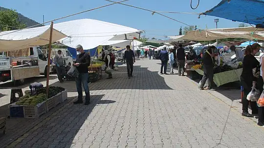 Yasak, Vatandaşları Pazara Döktü