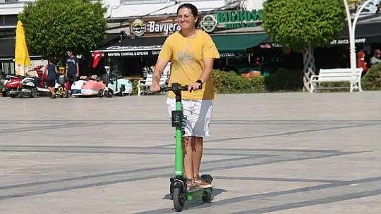 Martı Scooter Fethiye sokaklarında