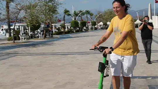 Martı Scooter Fethiye sokaklarında