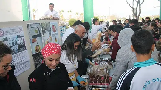 Geleceğim Mesleğim Buluşmasında Bilgilendirmede Bulundular