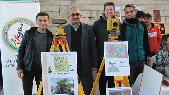 Geleceğim Mesleğim Buluşmasında Bilgilendirmede Bulundular