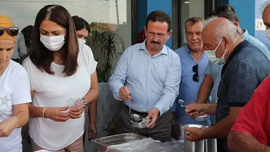 AK Parti Fethiye İlçe Teşkilatından aşure etkinliği