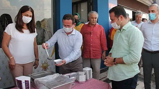 AK Parti Fethiye İlçe Teşkilatından aşure etkinliği